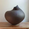 Skulpturale Blossom VI Keramikvase von Audrey Vo Van