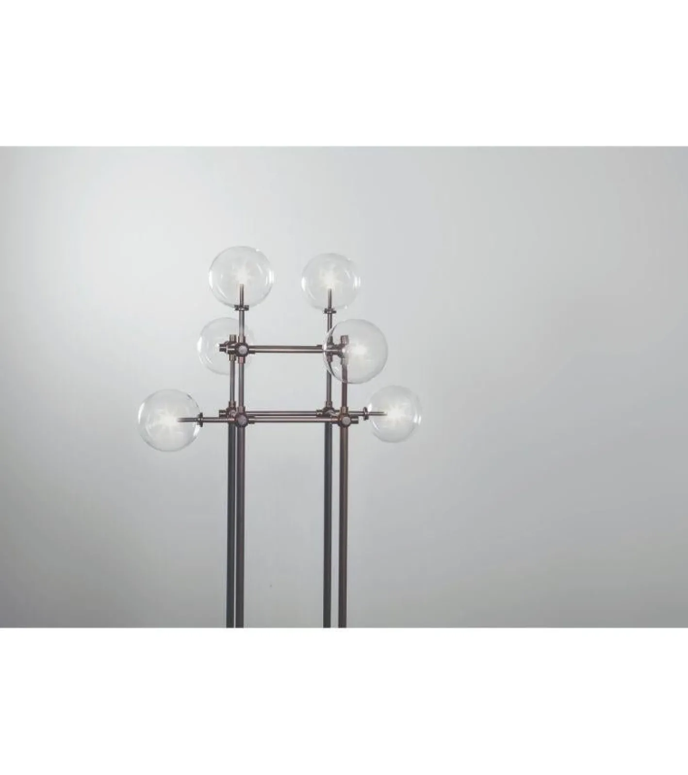 Soap 6 Stehlampe aus Messing von Schwung