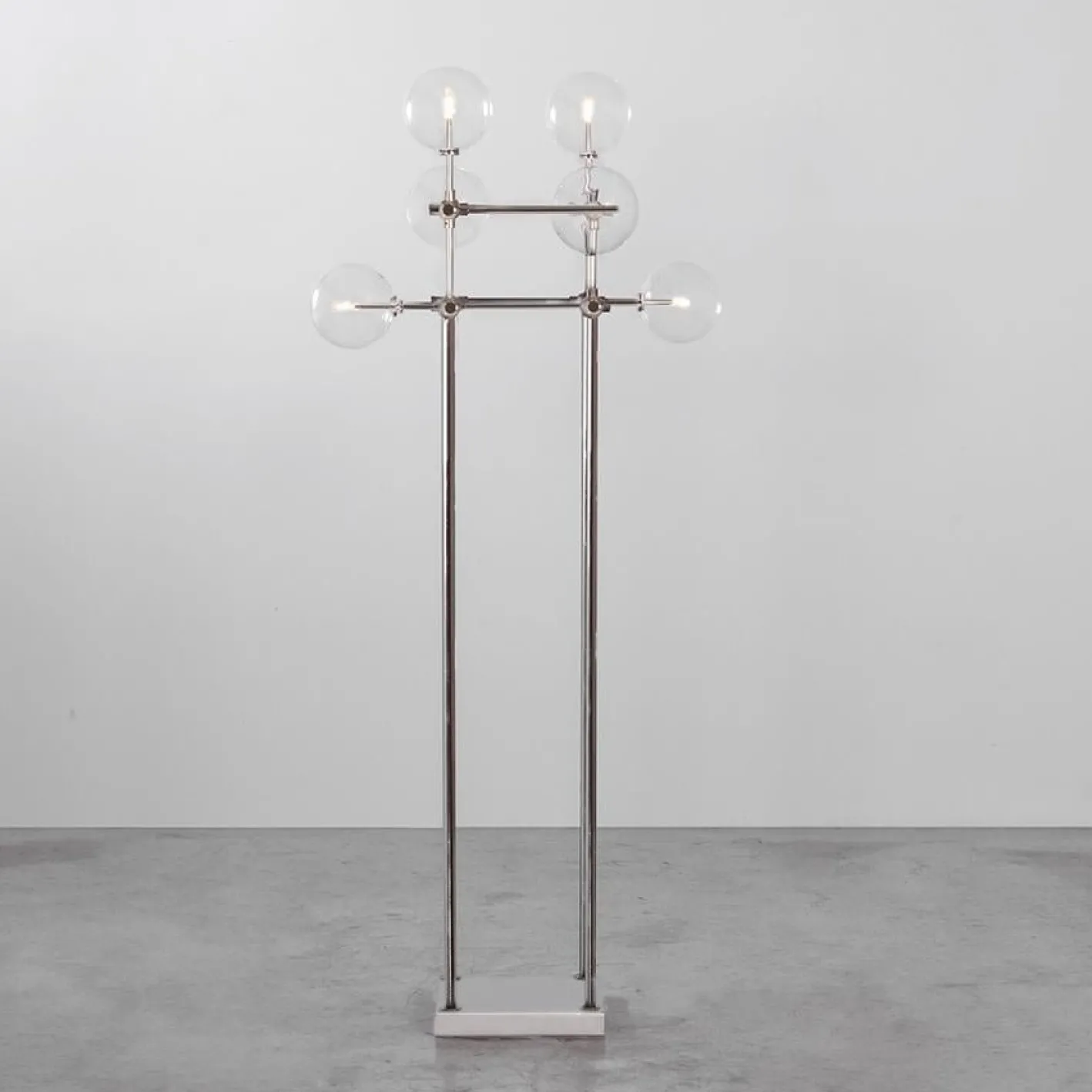 Soap 6 Stehlampe aus Messing von Schwung