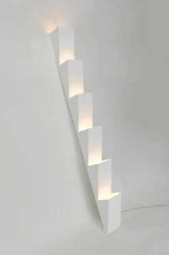 Steps Stehlampe von Atelier Areti