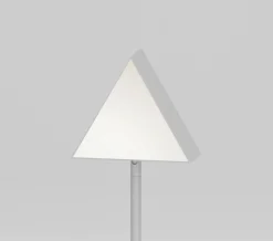 Triangle Box Stehlampe aus Nickel von Atelier Areti