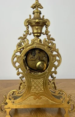 Uhr aus Messing im Vintage Stil