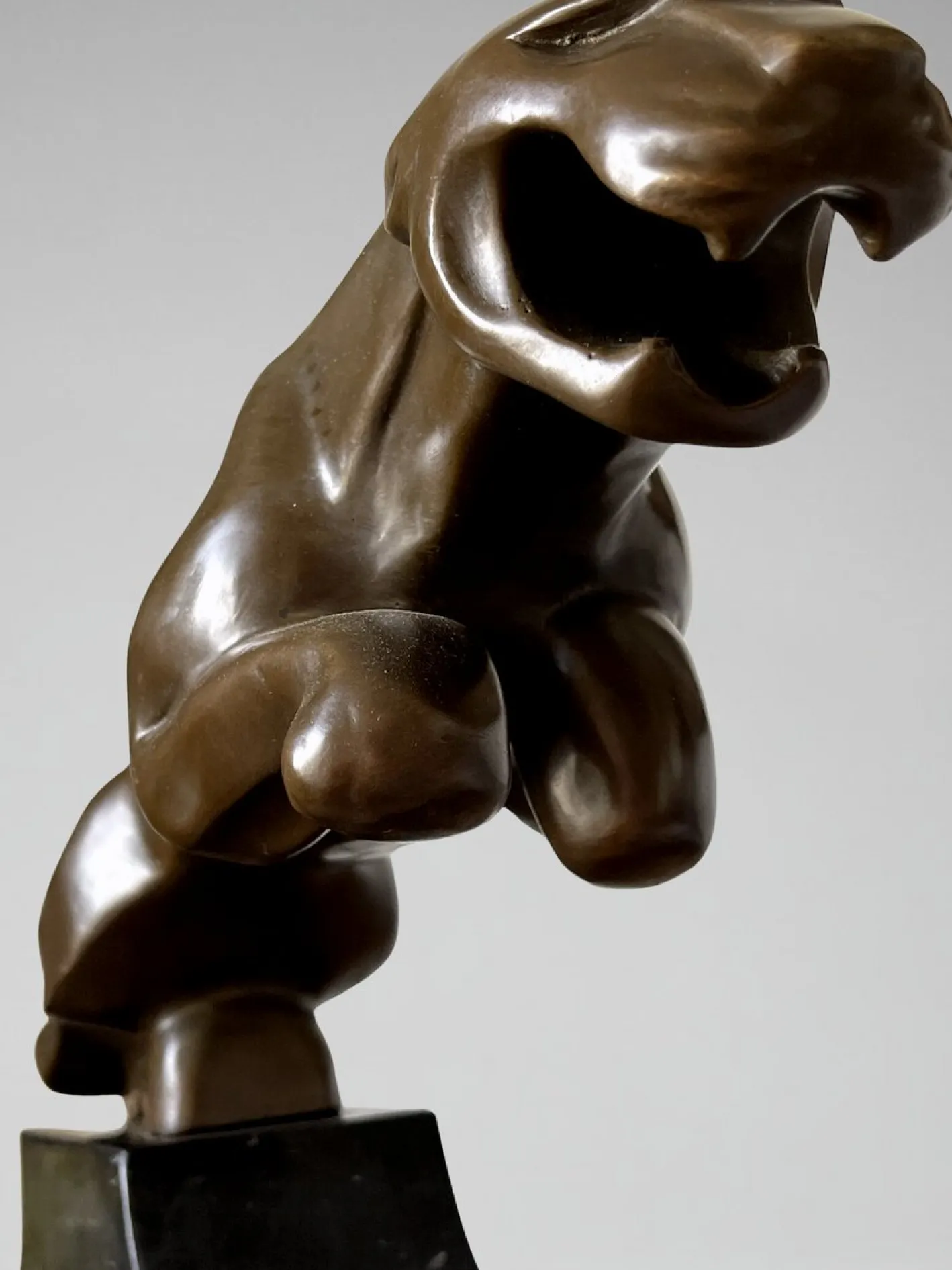 Unbekannt, Panther Skulptur, 2000er, Bronze