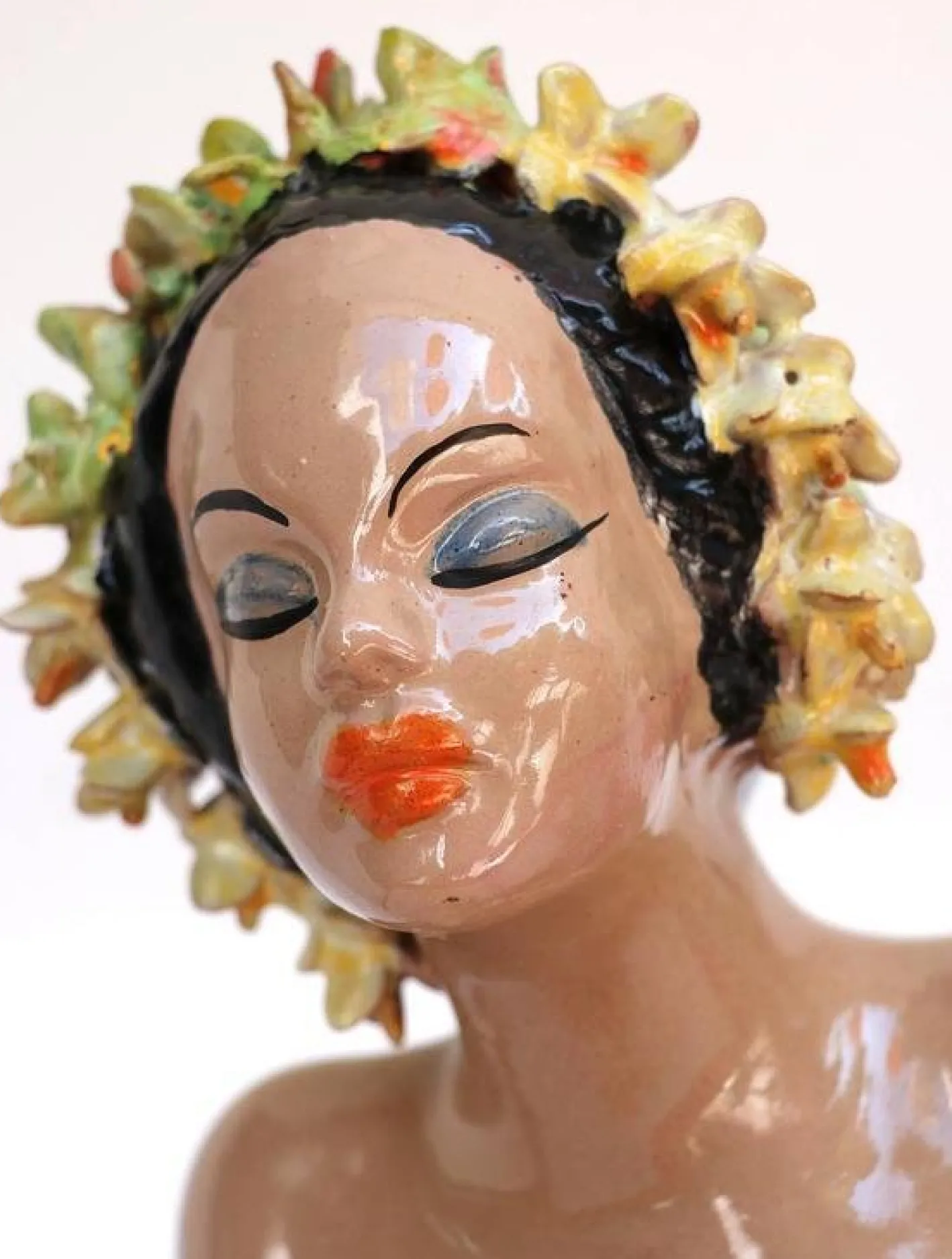 Ungarische Bemalte Art Deco Keramik Skulptur