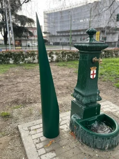 Unghia Bodenspiegel mit Nagel- oder Lippenstift in Grün, Milan