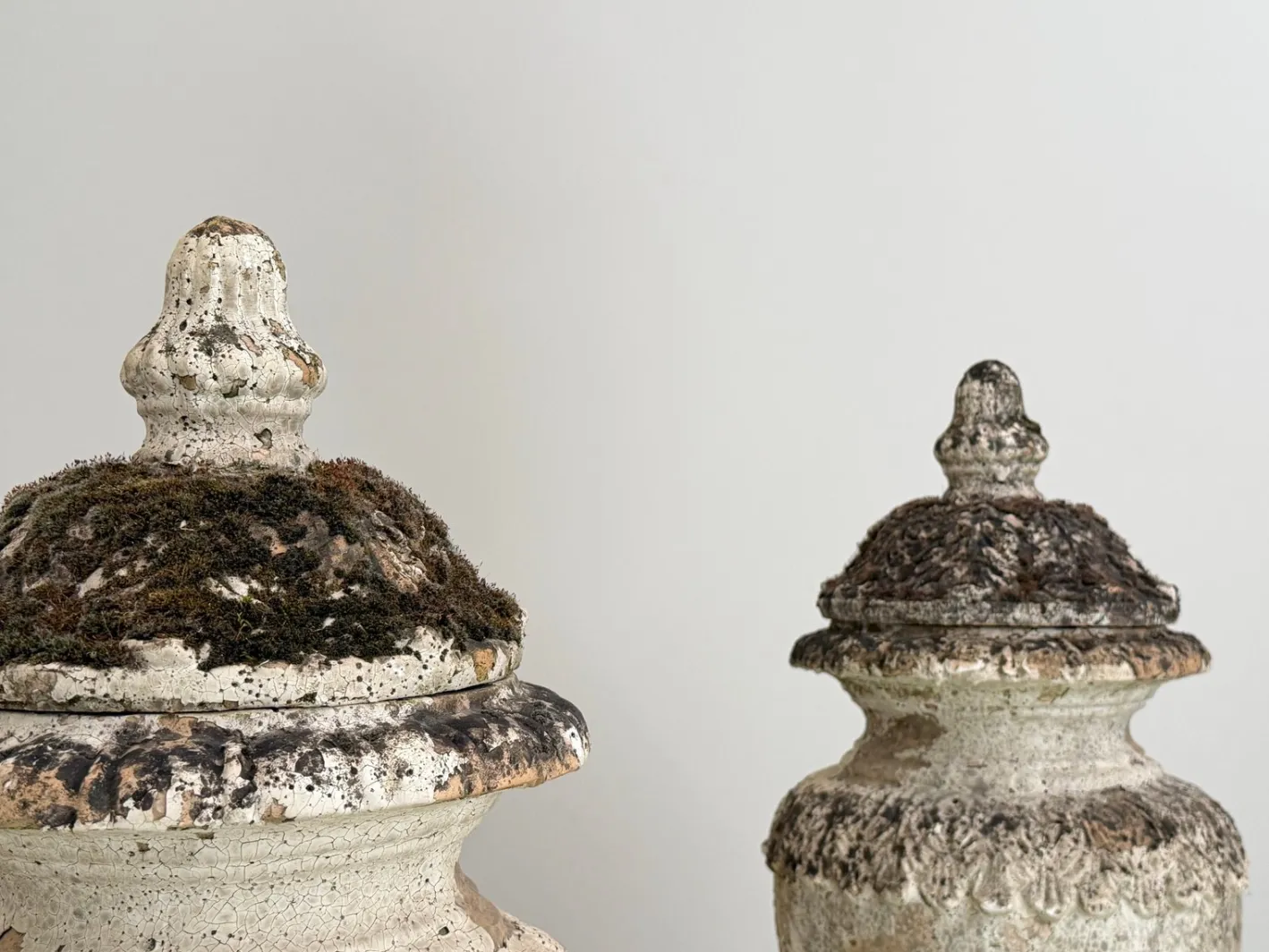 Urnenvasen aus Terrakotta, 1890er, 2er Set