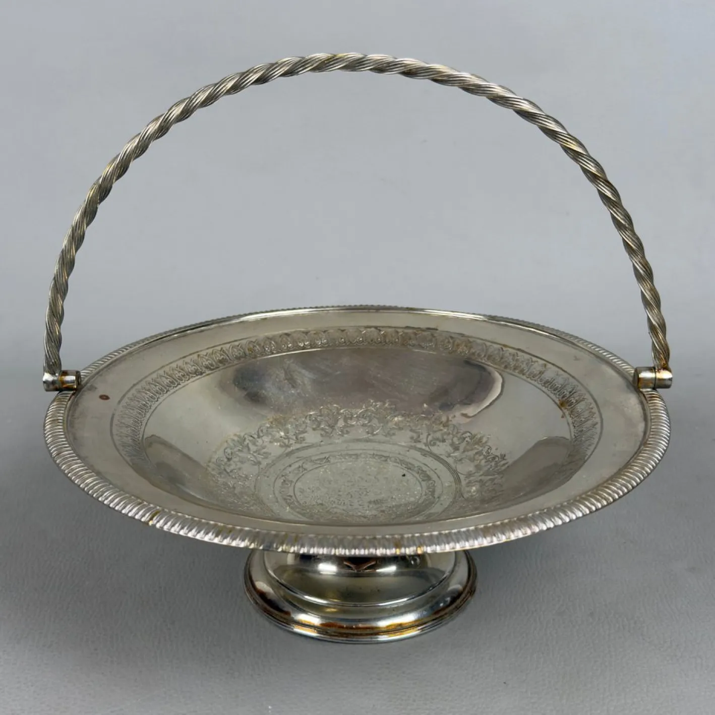 Versilberter Korb, 1800er