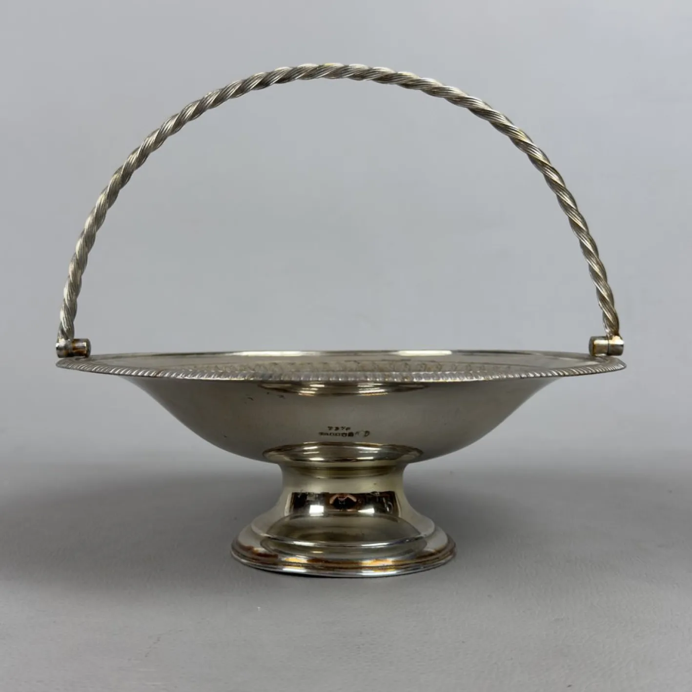 Versilberter Korb, 1800er