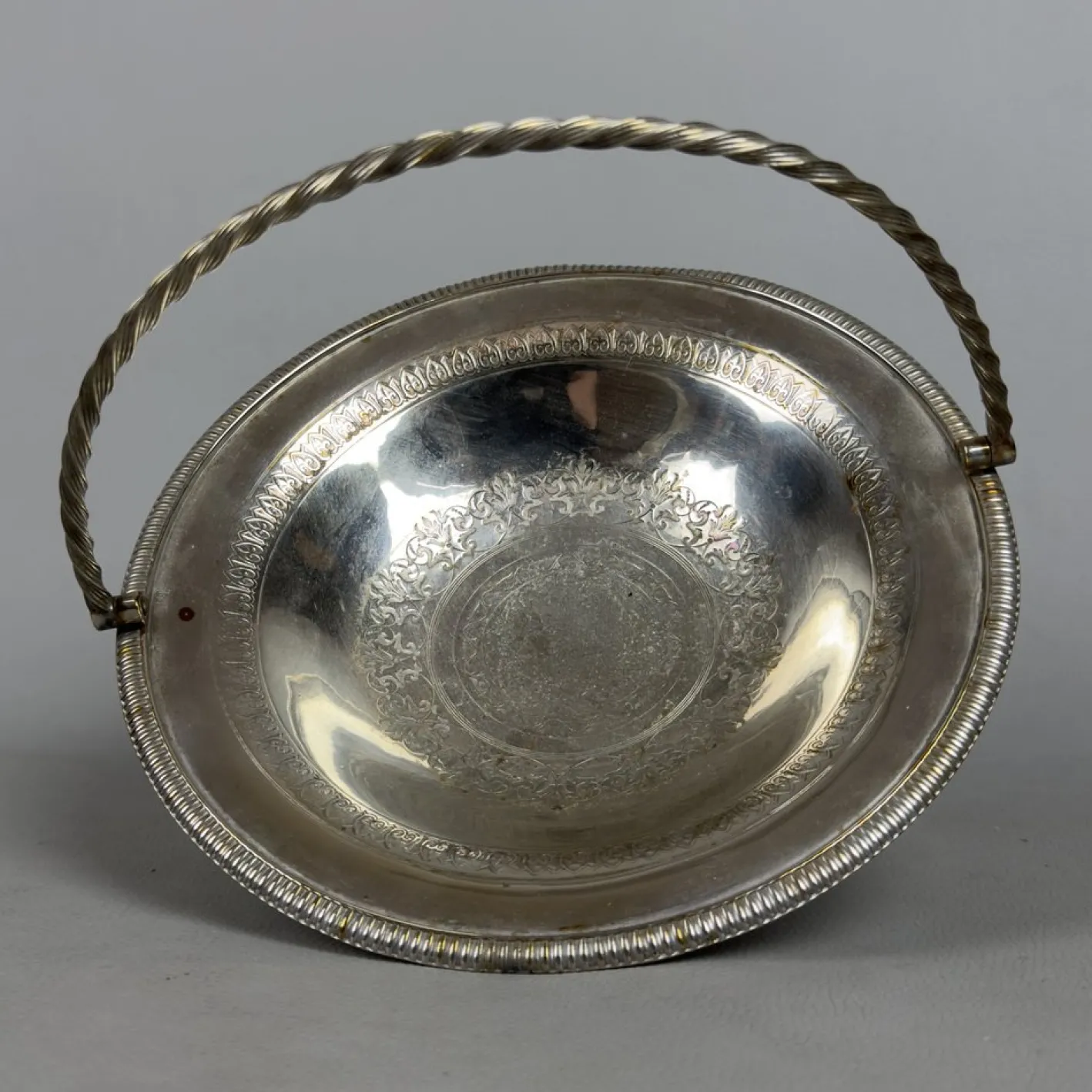 Versilberter Korb, 1800er