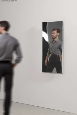 Verzerrender Spiegel von Julien Vidame