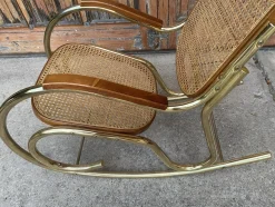 Vintage Schaukelstuhl aus Messing & Schilfrohr, 1950er