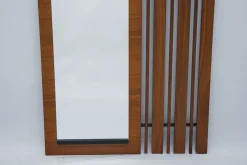 Wandgarderobe aus verspiegeltem Nussholz mit schwarzen Haken, 1960er