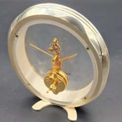 Zweifarbige Mid-Century Skeleton Tischuhr von Jaeger-Lecoultre, 1970er